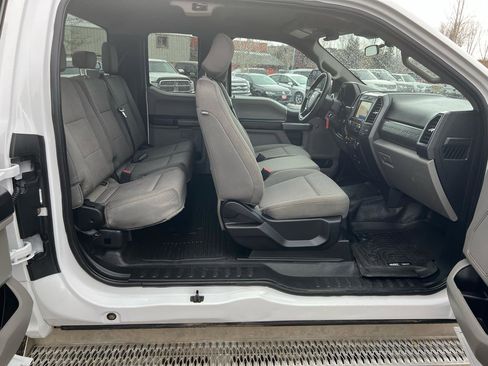 Used 2021 Ford F350 XLT w/ Camper Package AWD/4WD image 12