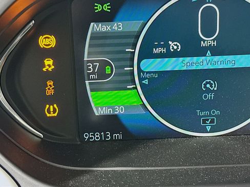 Used 2018 Chevrolet Bolt LT FWD image 18