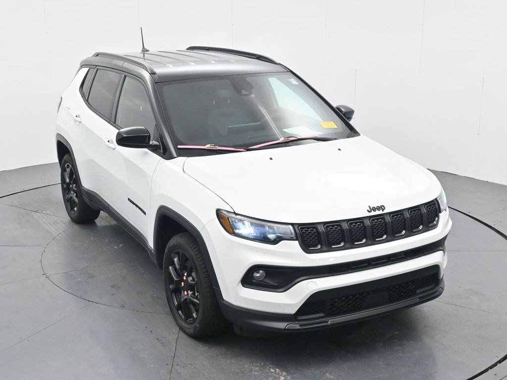 Used 2023 Jeep Compass Latitude AWD/4WD image 19