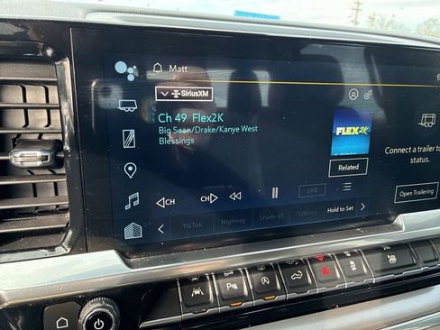 Used 2023 Chevrolet Silverado 1500 High Country w/ High Country Premium Package image 15