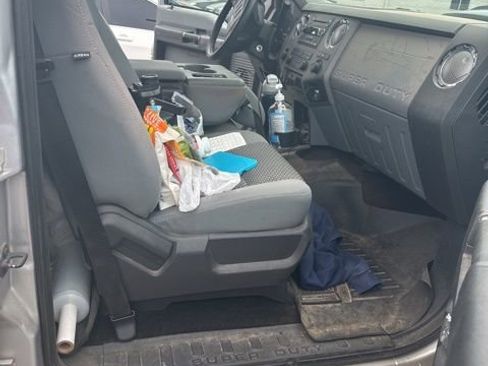 Used 2012 Ford F250 XLT w/ XLT Interior Pkg image 5