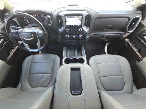 Used 2021 GMC Sierra 1500 SLT w/ SLT Premium Plus Package AWD/4WD image 40