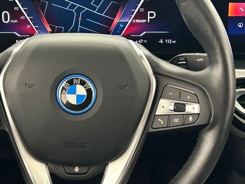 Used 2023 BMW i4 eDrive35 RWD image 13