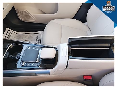 Used 2022 Mercedes-Benz GLB 250 4MATIC image 32