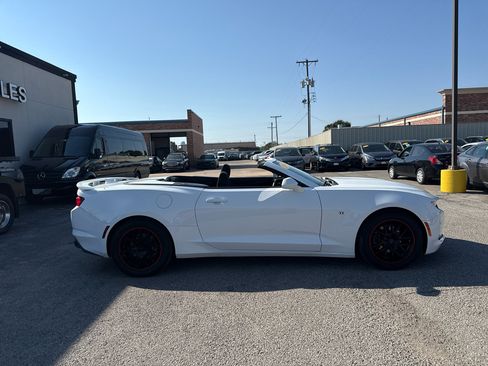 Used 2019 Chevrolet Camaro LT image 5