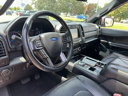 Used 2021 Ford Expedition Max Limited RWD image 21