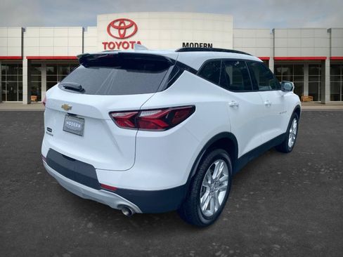 Used 2021 Chevrolet Blazer LT w/ Sound & Technology Package FWD image 5