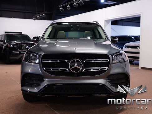 Used 2022 Mercedes-Benz GLS 450 4MATIC w/ AMG Line Exterior image 2
