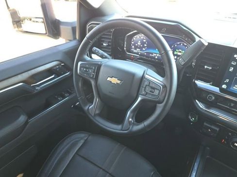 Used 2024 Chevrolet Silverado 3500 High Country w/ High Country Premium Package image 29