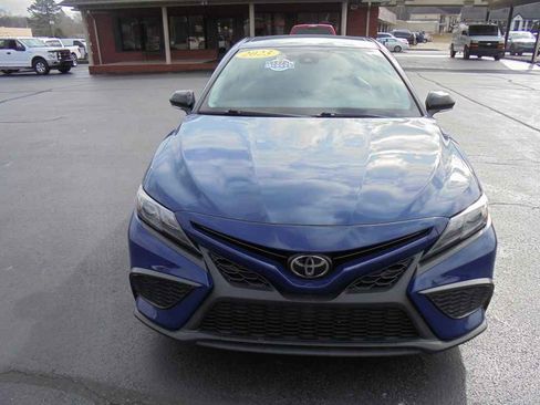 Used 2023 Toyota Camry SE w/ Convenience Package image 3