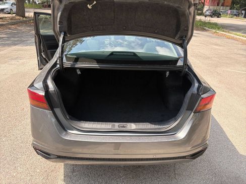 Used 2026 Nissan Altima 2.5 SV FWD image 31