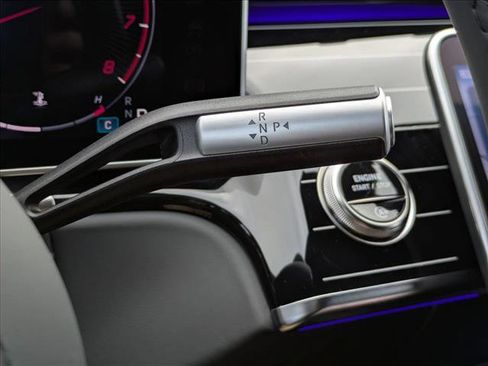 Certified 2025 Mercedes-Benz Maybach S 680 4MATIC image 15