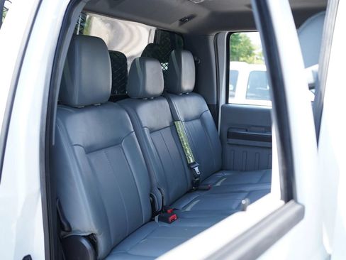 Used 2015 Ford F550 4x4 Crew Cab Super Duty image 26