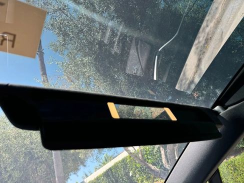 Used 2017 Tesla Model X 75D image 30