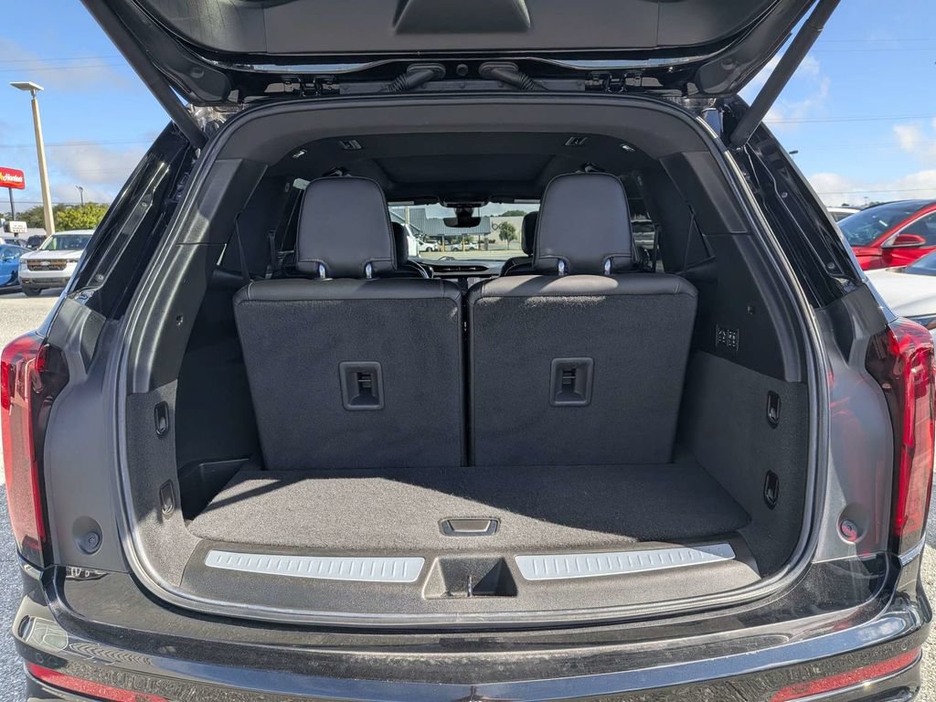 Used 2021 Cadillac XT6 Premium Luxury FWD image 12