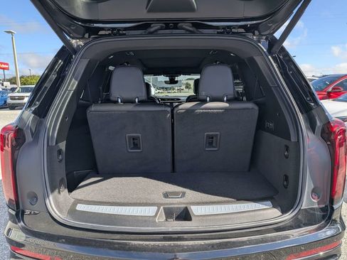 Used 2021 Cadillac XT6 Premium Luxury FWD image 12