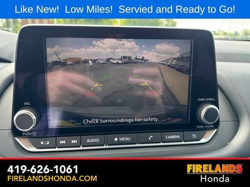 Used 2025 Nissan Rogue S FWD image 21