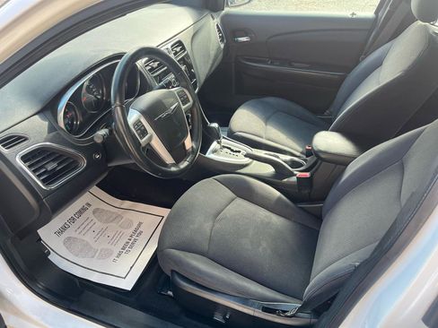 Used 2013 Chrysler 200 Touring w/ S Exterior Appearance Pkg FWD image 22