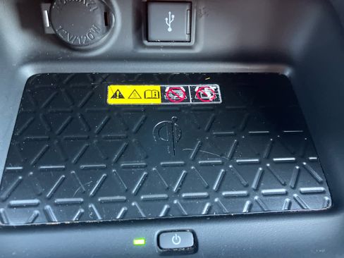 Used 2022 Toyota RAV4 XSE w/ Premium Package AWD/4WD image 35