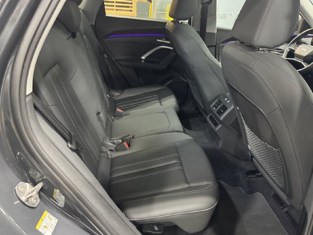 Used 2025 Audi Q5 Premium w/ Convenience Package AWD/4WD image 30