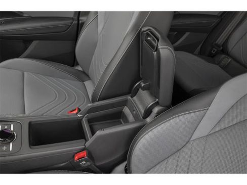 New 2026 Volkswagen Tiguan SE R-Line AWD/4WD image 11