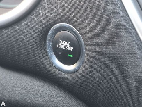 Used 2022 Chevrolet Malibu LT FWD image 28