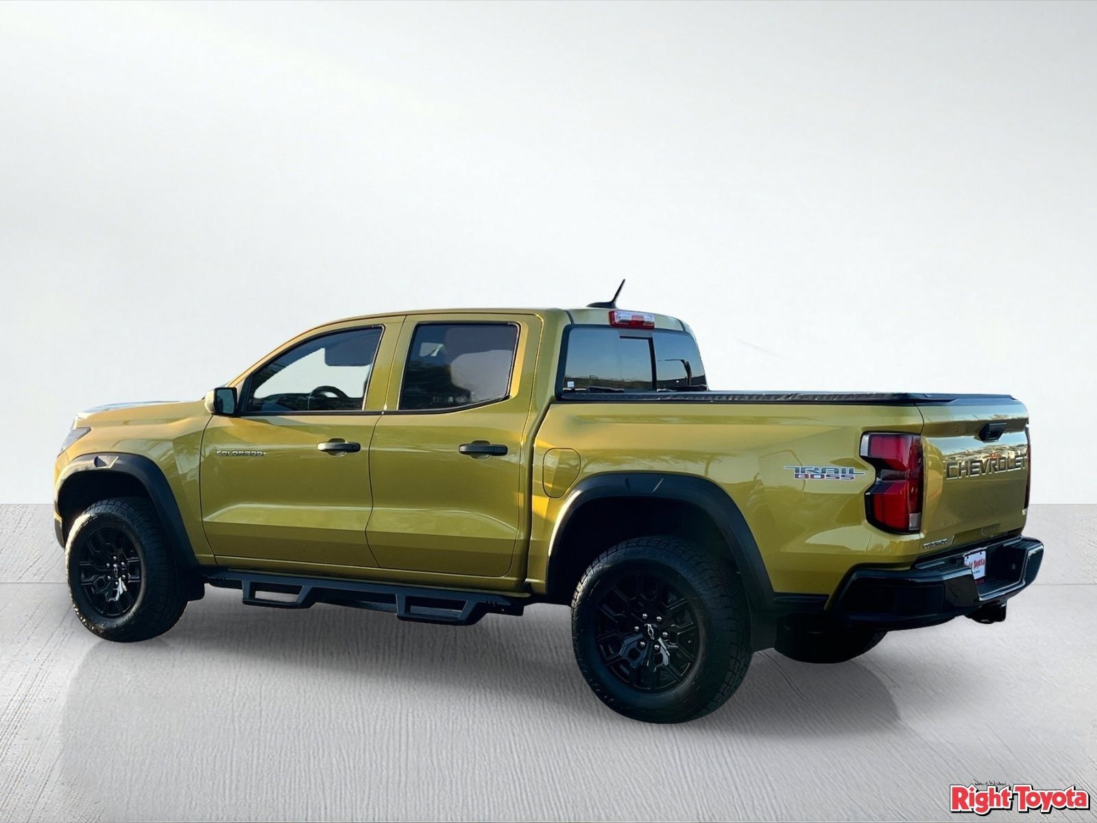 Used 2023 Chevrolet Colorado Trail Boss AWD/4WD image 4