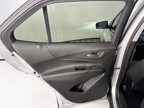 Used 2022 Chevrolet Equinox LT FWD image 25