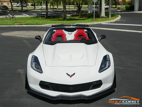 Used 2016 Chevrolet Corvette Z06 w/ 3LZ Preferred Equipment Group RWD image 5