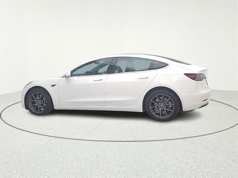 Used 2018 Tesla Model 3 Long Range image 4