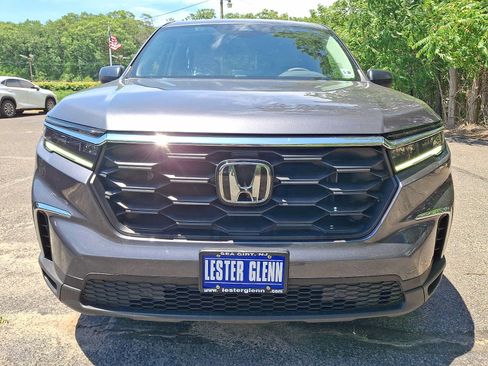 Certified 2023 Honda Pilot LX image 2