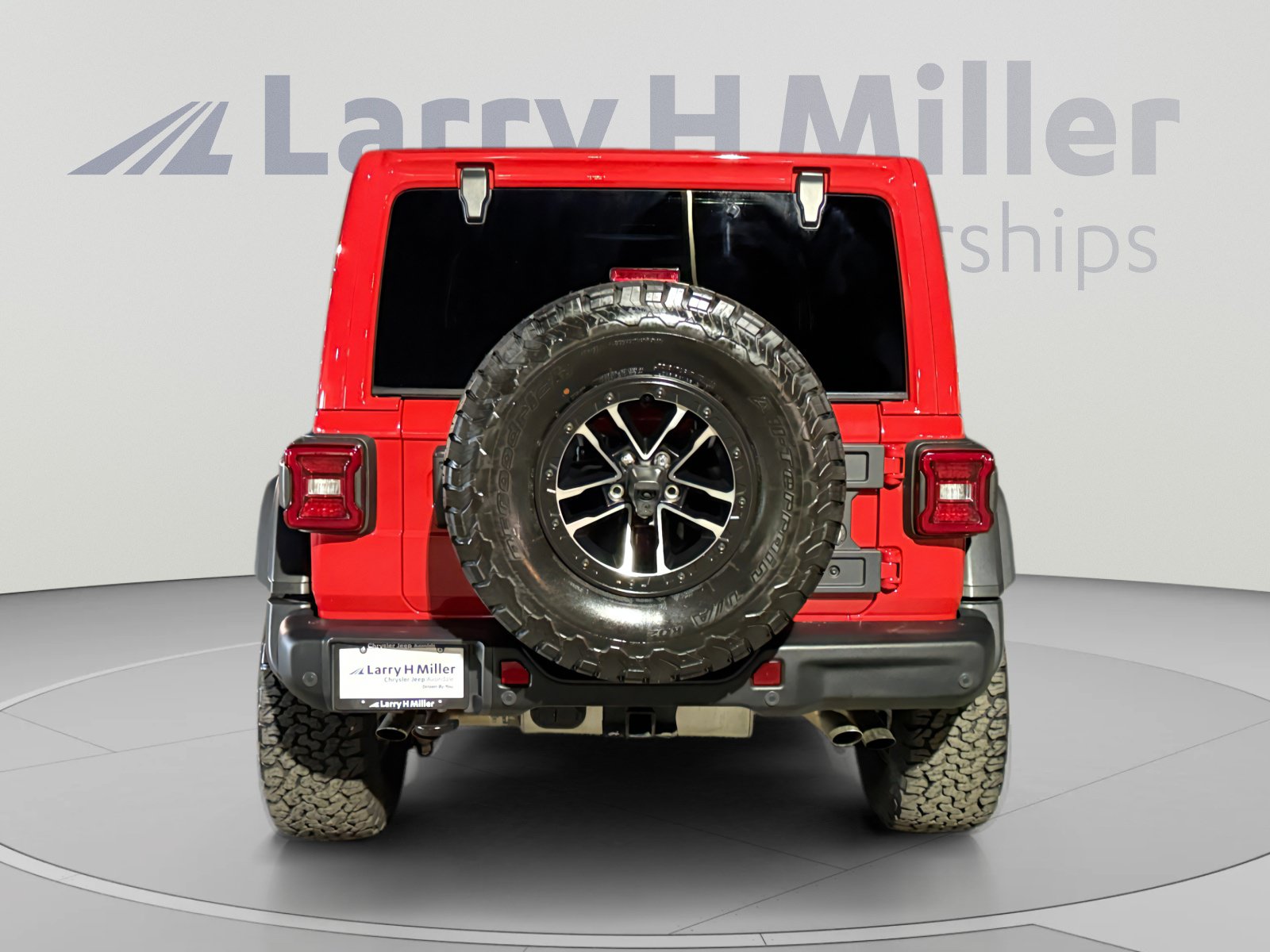 Used 2026 Jeep Wrangler Unlimited Rubicon 392 w/ Quick Order Package 27X Moab AWD/4WD image 4