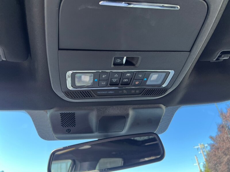 Used 2023 Ford F150 Lightning Platinum AWD/4WD image 47