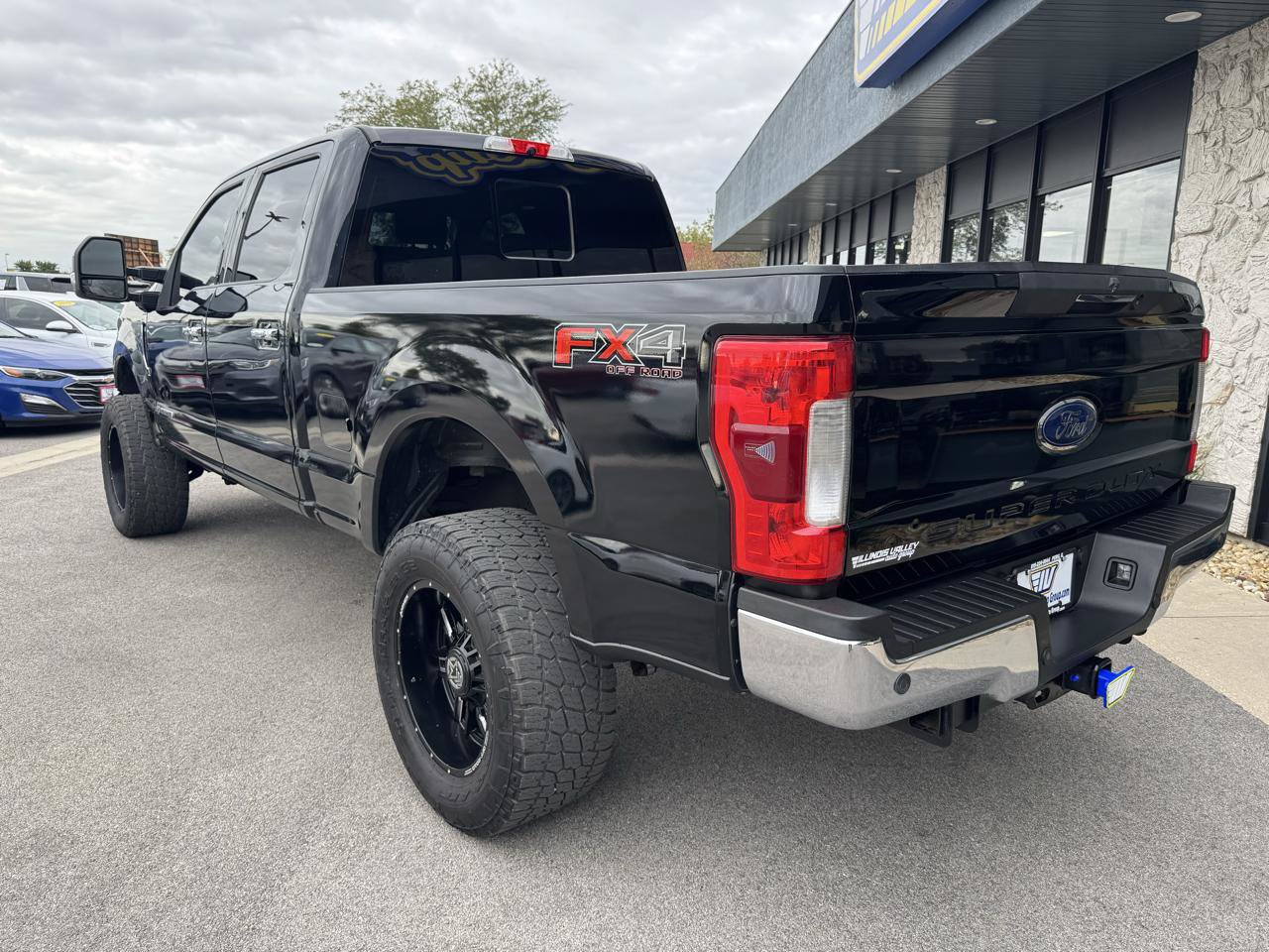 Used 2017 Ford F250 Lariat w/ Lariat Ultimate Package AWD/4WD image 7