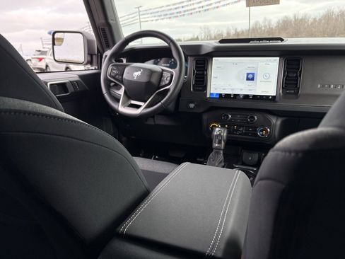 New 2025 Ford Bronco Big Bend w/ Black Appearance Package image 32