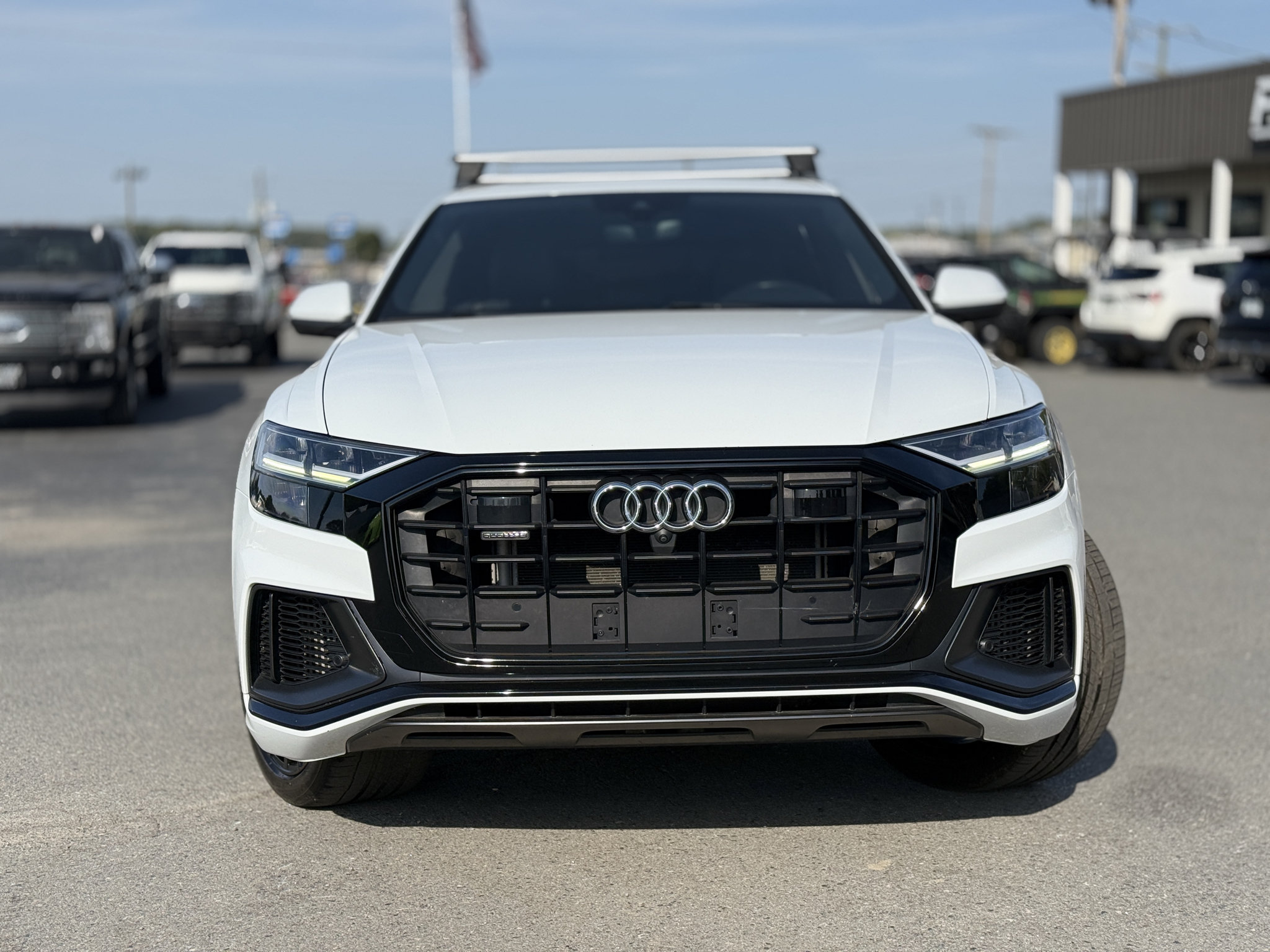 Used 2022 Audi Q8 Premium Plus AWD/4WD image 2