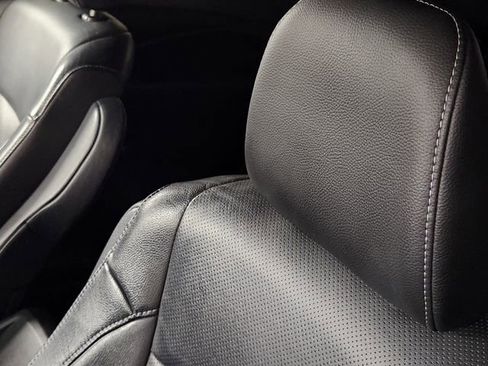 Used 2019 Honda Pilot Touring image 14