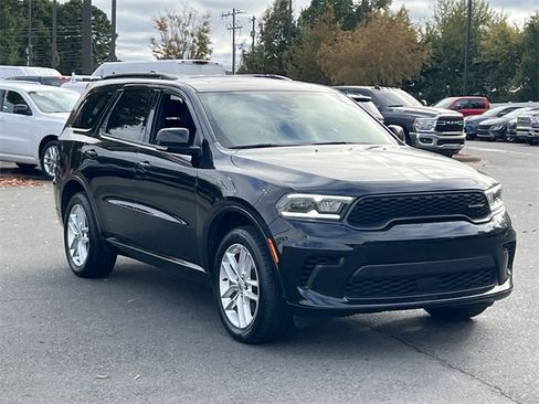 Used 2024 Dodge Durango GT image 15