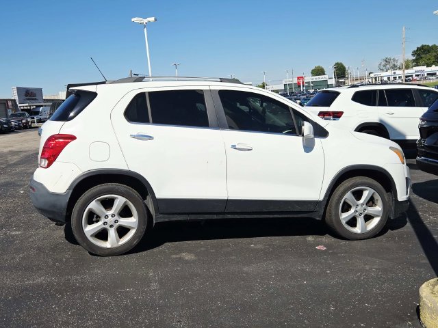 Used 2015 Chevrolet Trax LTZ AWD/4WD image 2