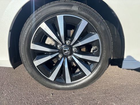 Used 2024 Honda Civic EX-L image 31