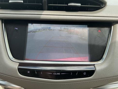 Used 2019 Cadillac XT5 Luxury FWD image 13