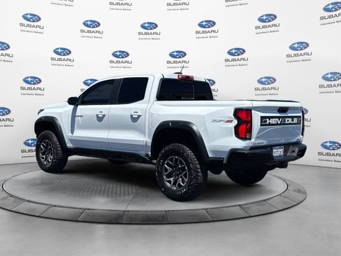 Used 2023 Chevrolet Colorado ZR2 w/ LPO, Tailgate Decal Package AWD/4WD image 3