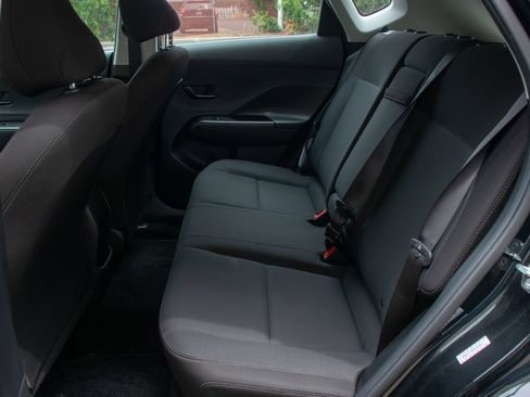 Used 2024 Hyundai Kona SE AWD/4WD image 15