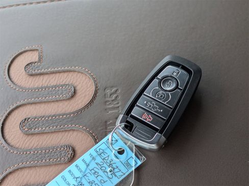 New 2025 Ford F250 King Ranch w/ Chrome Package image 38