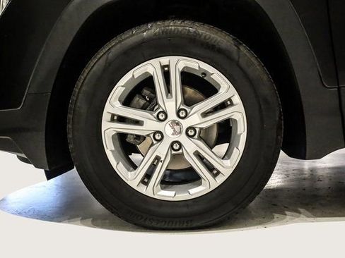 Used 2022 GMC Terrain SLE image 9