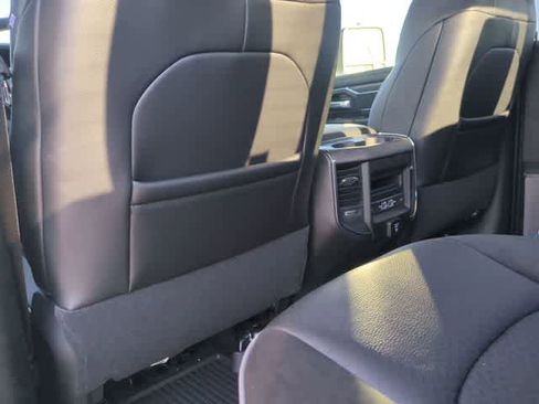 New 2026 RAM 2500 Laramie AWD/4WD image 18