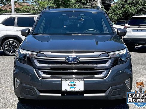 Certified 2025 Subaru Forester Premium AWD/4WD image 3