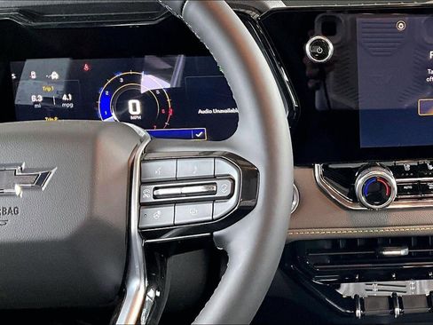 New 2026 Chevrolet Colorado ZR2 w/ Technology Package image 18