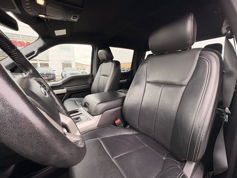 Used 2018 Ford F150 Lariat w/ Equipment Group 502A Luxury AWD/4WD image 15