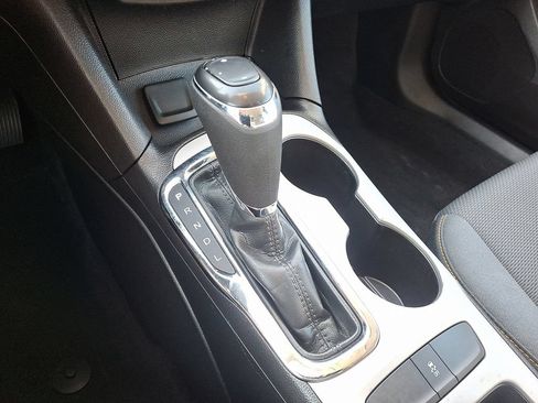 Used 2018 Chevrolet Cruze LS FWD image 14